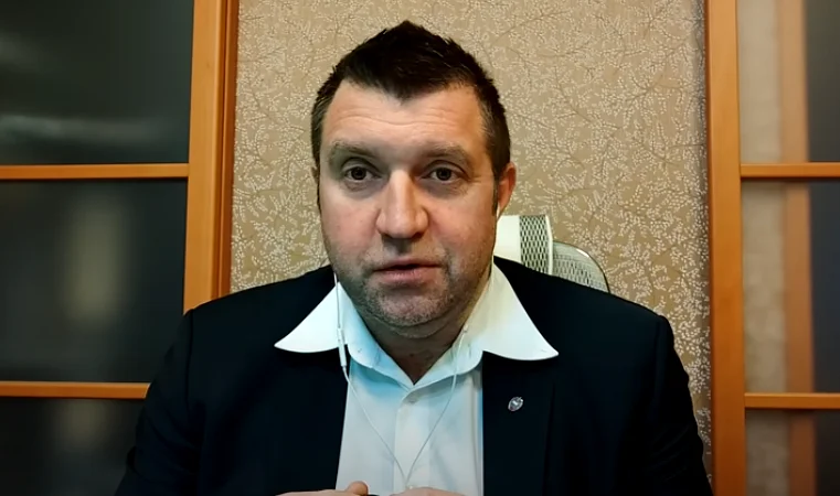 Скриншот видео на YouTube-канале "Дмитрий ПОТАПЕНКО" / Дмитрий Потапенко