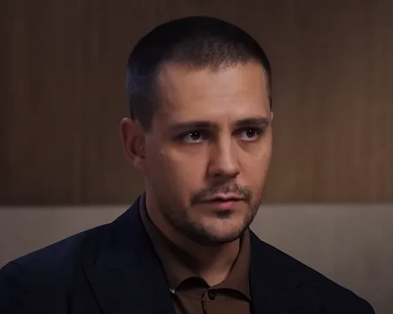 Скриншот интервью на YouTube-канале "Надежда Стрелец" / Милош Бикович