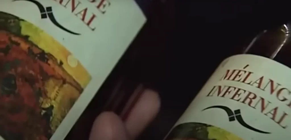 Скриншот видео из Сети: «Меланж Инферналь» (вино)